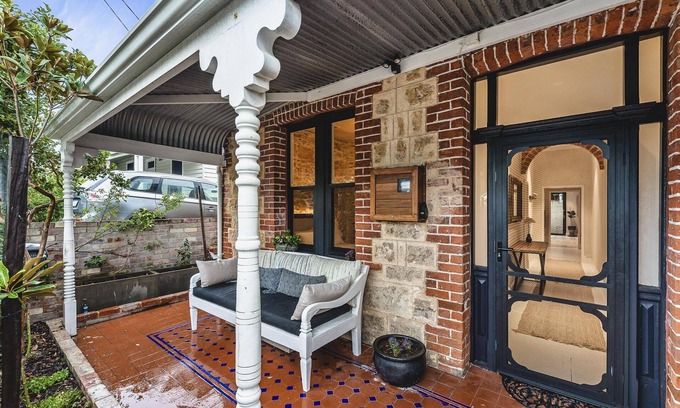 North Fremantle House | North Fremantle Cottage