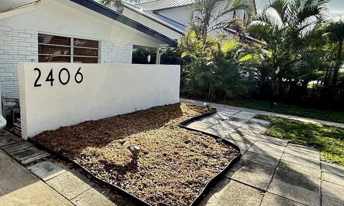 Fort Pierce Shores House | North Hutchinson Island Beach Home Private Beach Inlet Access Sleeps 6