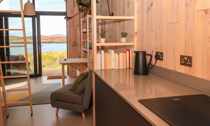 North Uist Cottage | North Light Studio