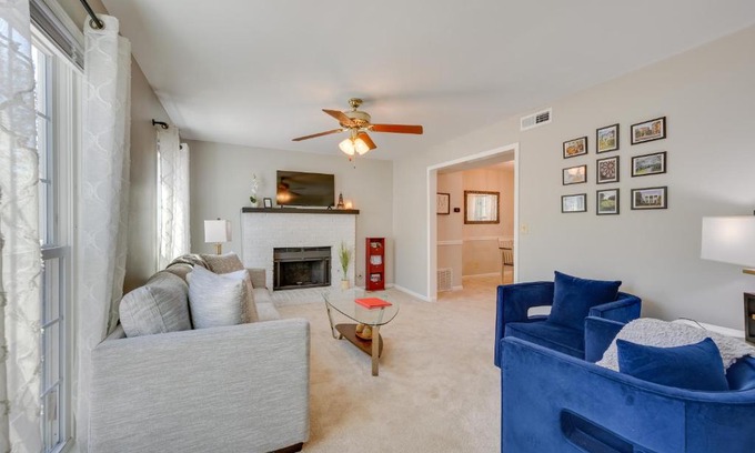 Macon House | North Macon Townhome with Deck Less Than 8 Mi to Downtown!