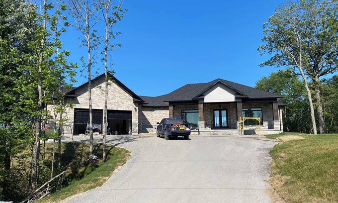 Ryerson Cottage | North Muskoka Lake Front 5 Bdrm Newly Built Cottage luxurious Modern Amenities.