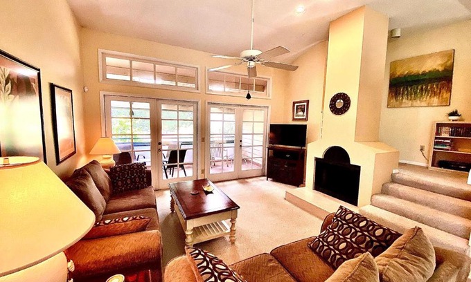 Ventura Villa | North Oasis Condo - 3BR Home Close to Disney and Parks