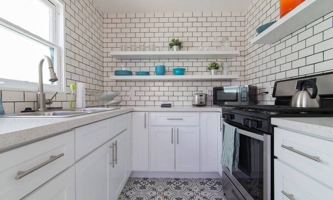 North Park House | North Park Classic Cottage w Modern Flare