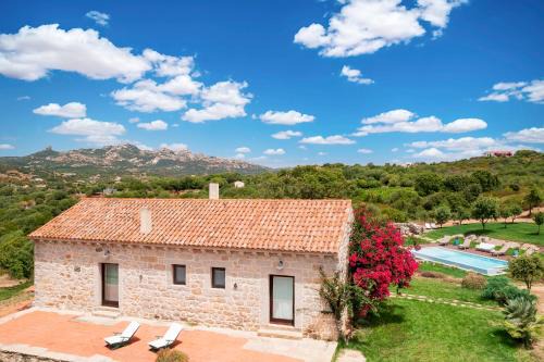 Arzachena House | North Sardinia Retreats Stazzo Liccia Barria - villa con piscina