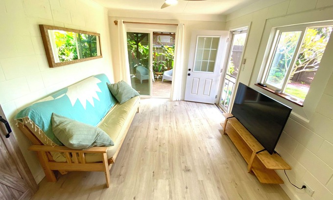 Waialua Apartment | North Shore Country Getaway- steps to the ocean