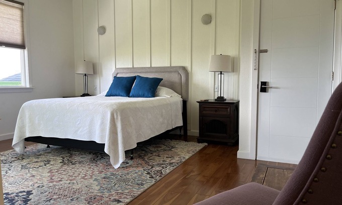 Pauwela Bed & Breakfast | North shore Maui ocean view B and B room 3