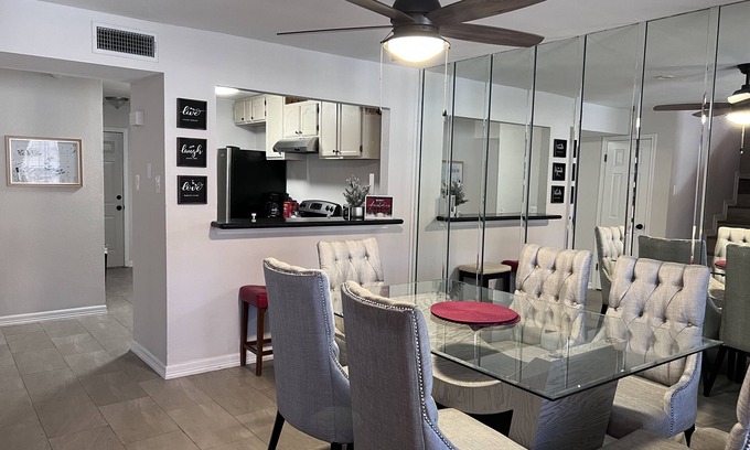 Bonanza Condo | North side 3 bedrooms 2 bath