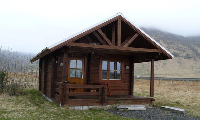 Eyvindarholar Cottage | North Star Cottage