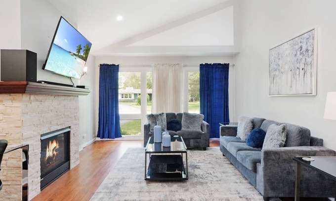 Chicago House | Northbrook Rental