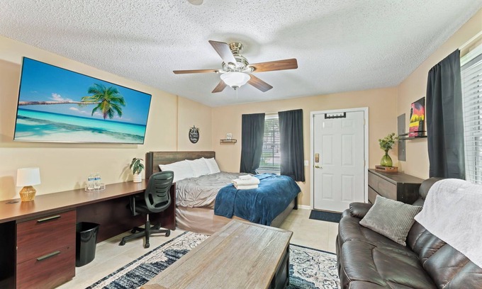 Southside Apartment | Northeast Florida Retreat