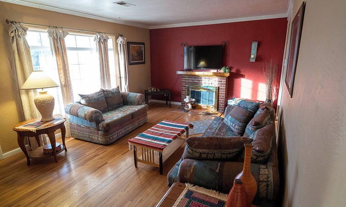 Northeast Heights House | Northeast Heights Nest: Pet-Friendly, Cozy, and Convenient