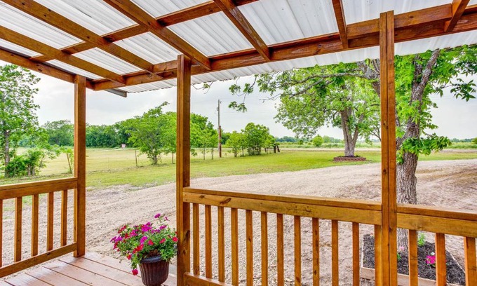 Commerce House | Northeast Texas Vacation Rental about 6 Mi to Commerce