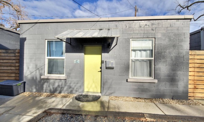 North End House | NorthEnd Cozy Boho Bliss Near BSU 1 bedroom