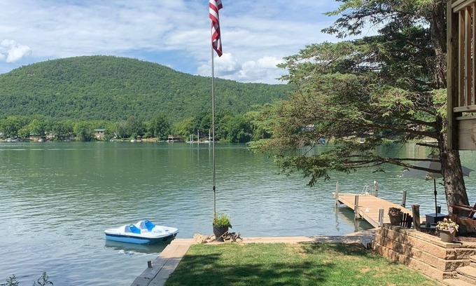 Ticonderoga House | Northern Lake George .Beautiful Log Home With Direct Water Front
