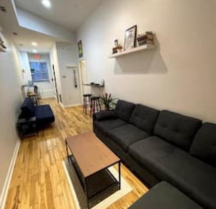 Olde Kensington Apartment | Northern Liberties Fishtown Central Cozy Quaint