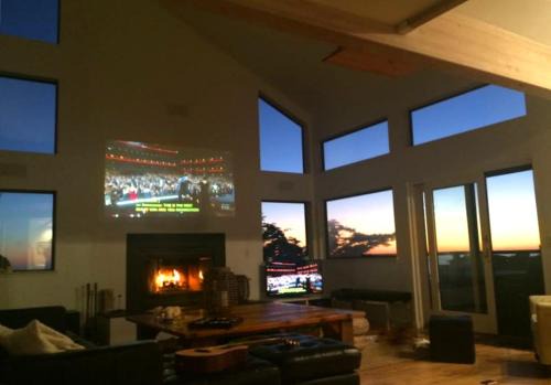 Dillon Beach House | Northern Lights! Hot Tub! Game Room! Expansive and Spacious!