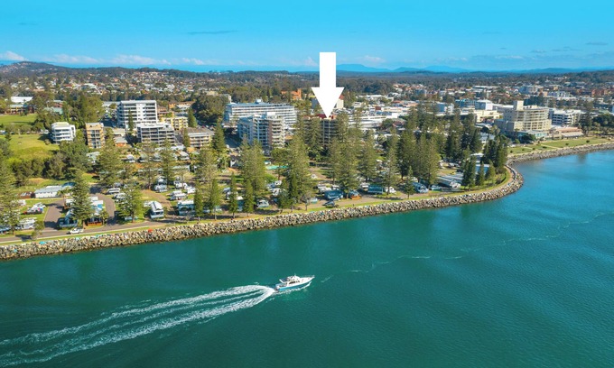 Port Macquarie Apartment | Northpoint 402 - One Bedroom Spacious Water View Apartment
