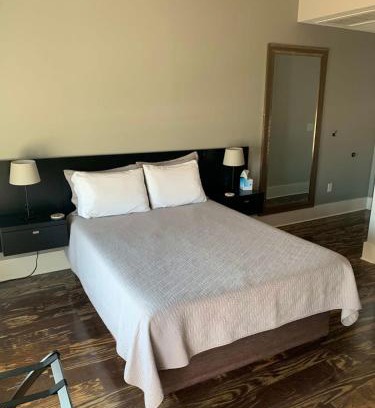 Northport House | Northport Inn Boutique Hotel R207