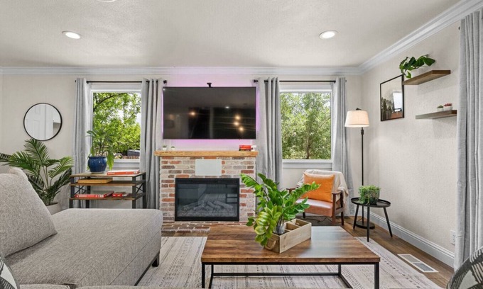 West University House | Northwest Garden w/Spa Bath Gym Fire Pit & Views