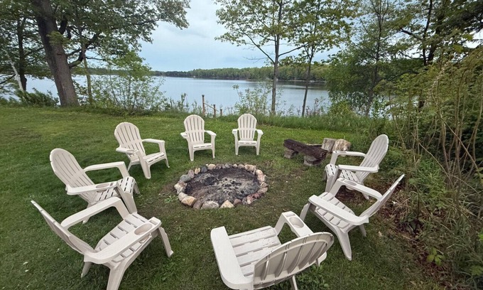 Gleason House | Northwood's Retreat on Pine Lake! W/Hot Tub!