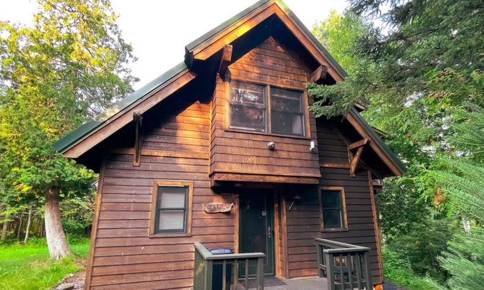 Herbster Cabin | Northwoods Cabin - private beach access
