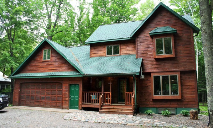 Birchwood Cabin | Northwoods Get Away! Enjoy the privacy of this property & large game room!