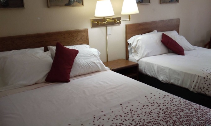 Ladysmith Hotel | Northwoods Motels