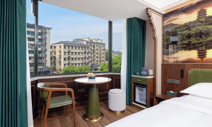 Hefang Street Hotel | Nostalgia S Hotel(Hangzhou West Lake & Hefang Old Street）