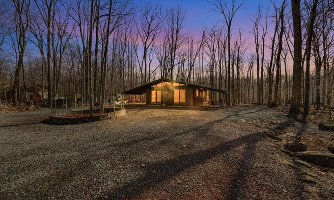 Locust Lake Village House | Nostalgic & Cozy Cabin- Steps to Pines Lake! Pet Friendly! cabin