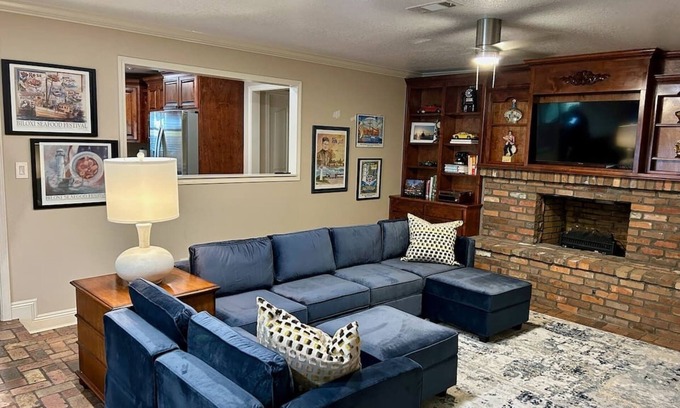 D'Iberville House | Nostalgic Gulf Coast Getaway Convenient Location! Sleeps 6 Modern Conveniences