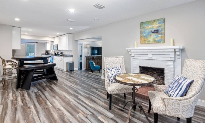 Bunkers Cove House | Nostalgic Southern Cottage