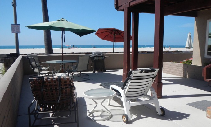 South Mission Beach Apartment | Nothing beats Ocean Front