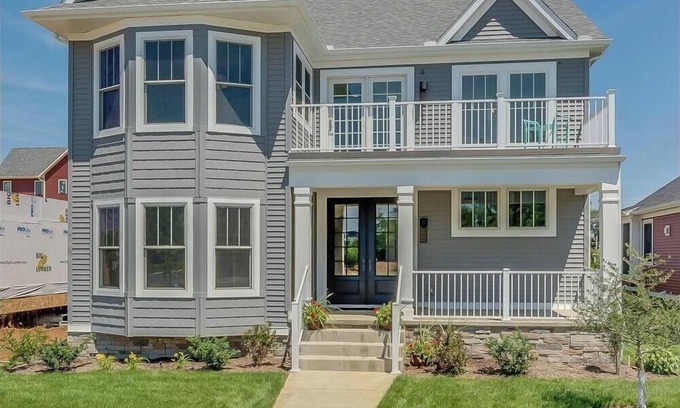 South Bend House | Notre Dame Ave. Dream Home Built in 2018 -1.5 Miles from Campus