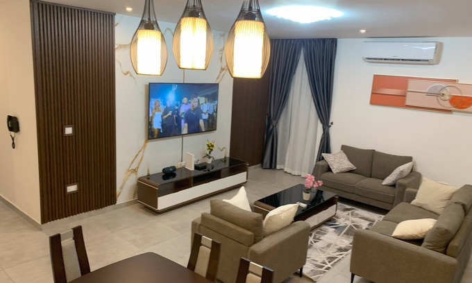Roman Ridge Apartment | Nova luxe 2 Bed Executive Stay