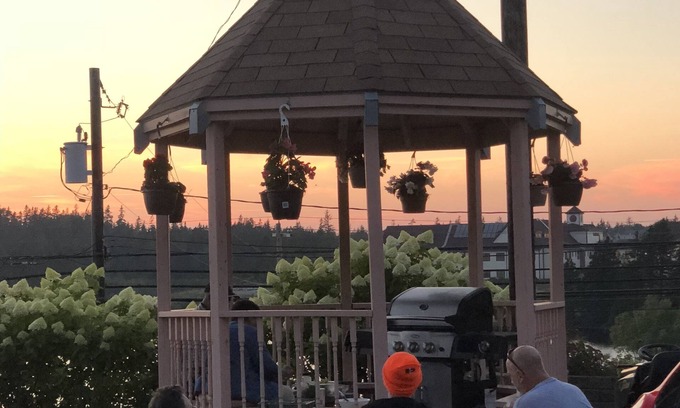 Yarmouth Hotel | NovaStar Motel On The Lake