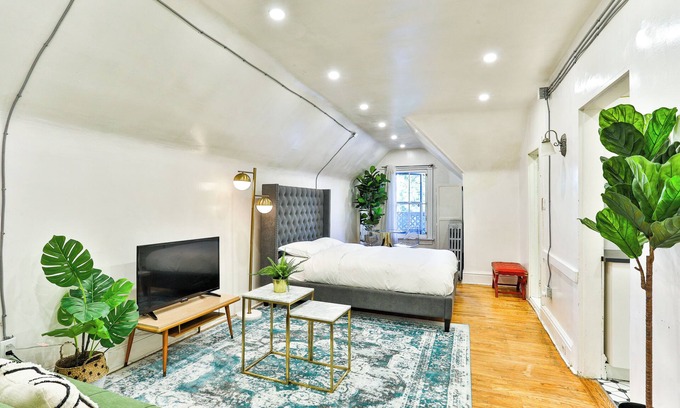 Parkdale Apartment | NovaStays - Budget Aparthotels