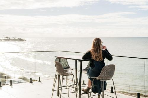 Penguin Apartment | Novo Luxury Apartment Penguin Accommodation Itas