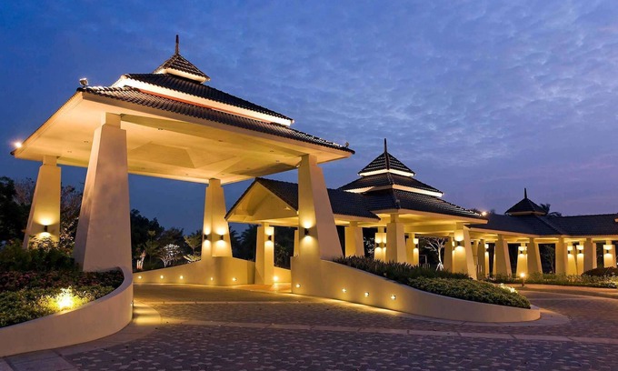 Pak Nam Hotel | Novotel Chumphon Beach Resort