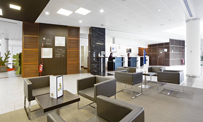 Cardano al Campo Hotel | Novotel Milan Malpensa Airport