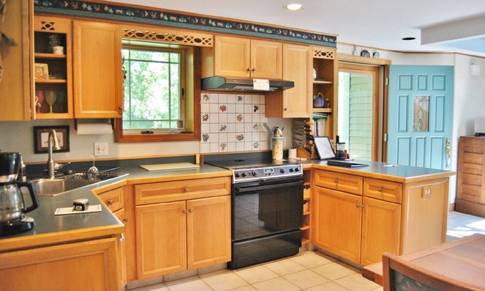 Snug Harbor House | NOW BOOKING 2O23 ~ EAST MATUNUCK BEACH HOUSE - The Stedman House