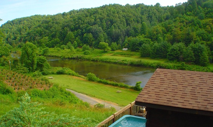 Laurel Springs Cabin | NOW BOOKING THE HIDEAWAY Cabin for Two w/Privacy Overlooking River w/Hot Tub!