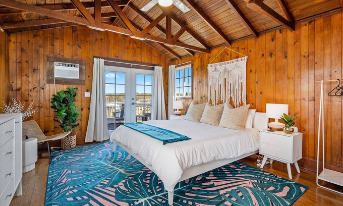 Templeton House | NOW ON VRBO! Private Vineyard & 6BR Mid-Century w/Game House. Great Location!