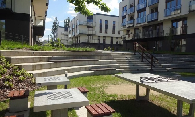 Krzyki Apartment | Nowoczesne mieszkanie nad rzeką we Wrocławiu-wynajem na krótko i długo + parking