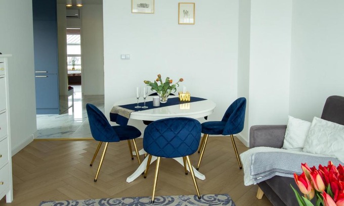 Grochow Apartment | Nowy Apartment przy Placu Szembeka