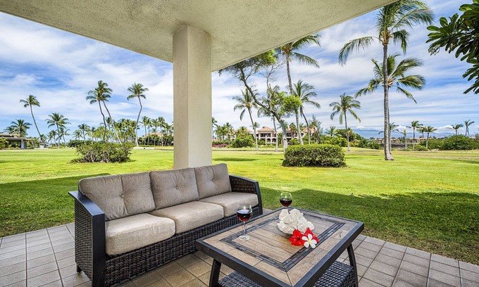 Waikoloa Condo | nPrivate, Walk to Beach, Golf, Shopping and Restaurants!