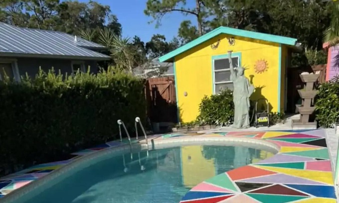 Sebastian Highlands Apartment | Purple Cottage , great deal
