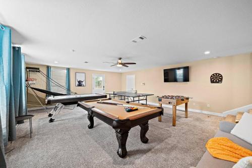 MacGregor House | Nr Med Center, Dt, Midtown Game Room Sleep 16