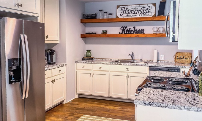 North Richland Hills House | NRH Retreat in the Heart of it All! Sleeps 8!