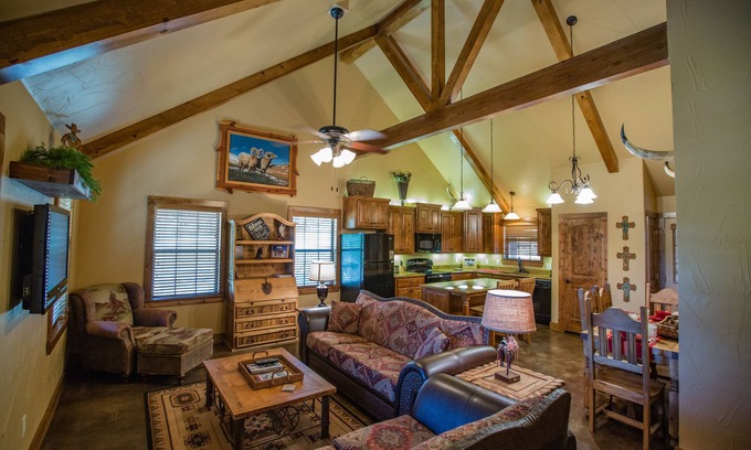 Decatur House | NRS Guest Ranch