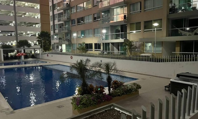 Miramar House | NRTE Spacious Family Apartment